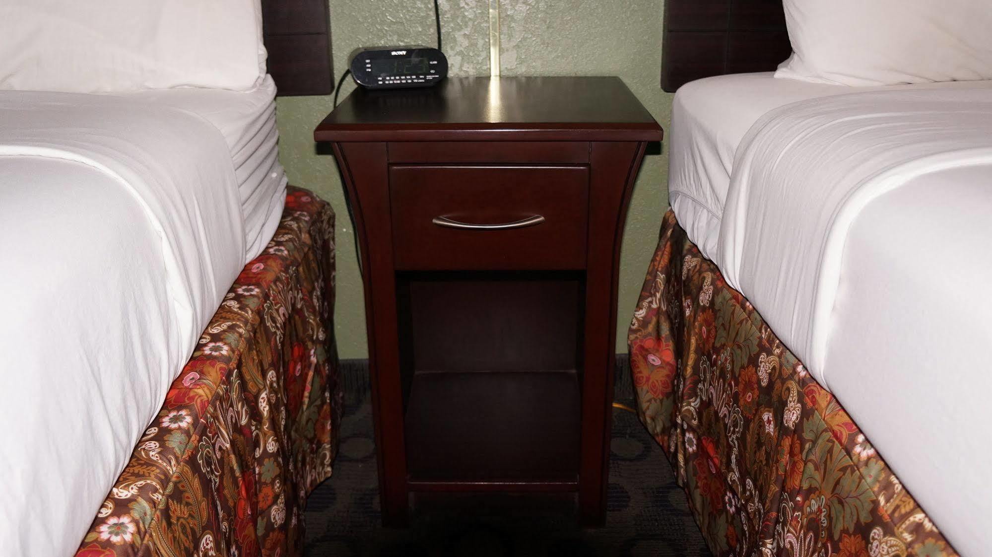Regency Inn Питсбърг Екстериор снимка