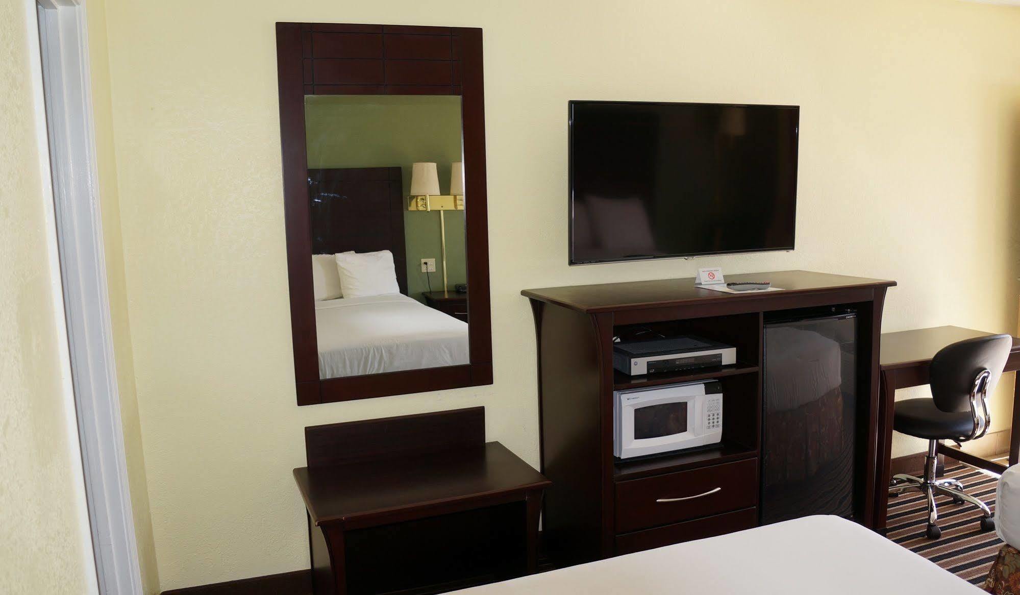 Regency Inn Питсбърг Екстериор снимка