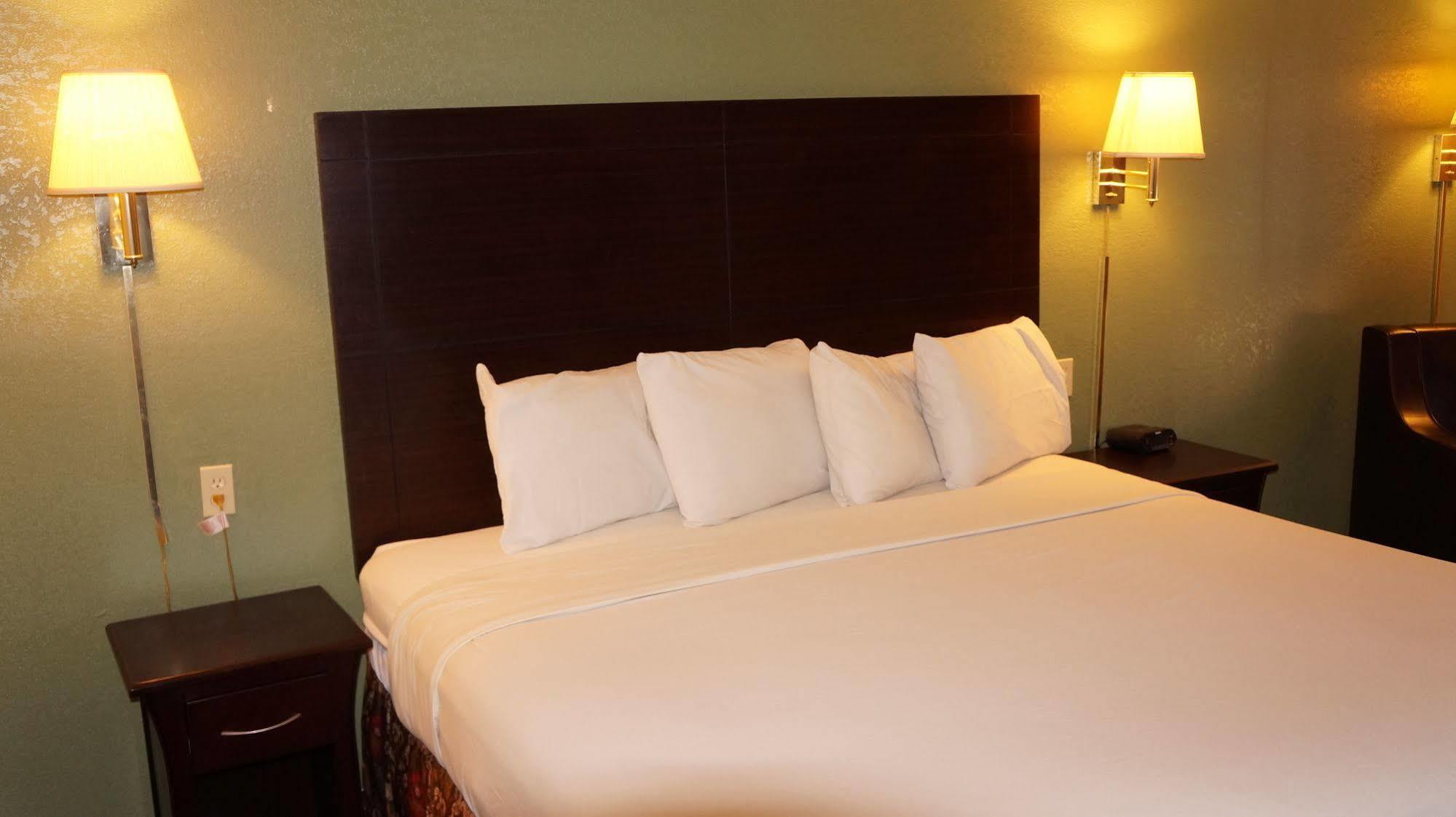 Regency Inn Питсбърг Екстериор снимка